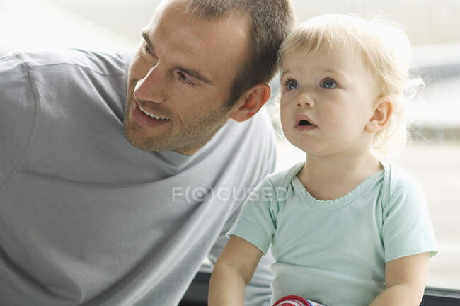 Portrait of man and little boy — Stock Photo