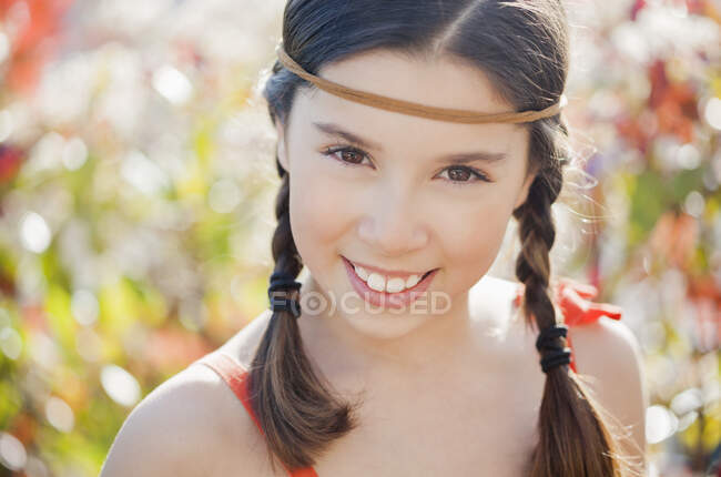 Porträt eines glücklichen Mädchens — Stockfoto