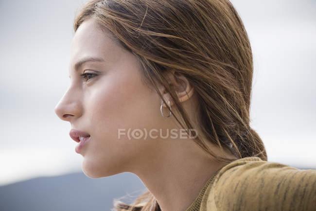 Close-up of sensual young woman looking away in nature — Stock Photo