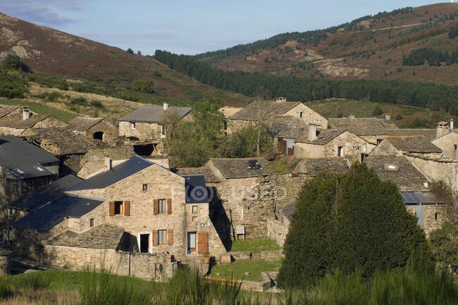 France, Southern France, Haut-Languedoc Regional Nature Park, Caroux Massif, Douch, bed and breakfast — Stock Photo