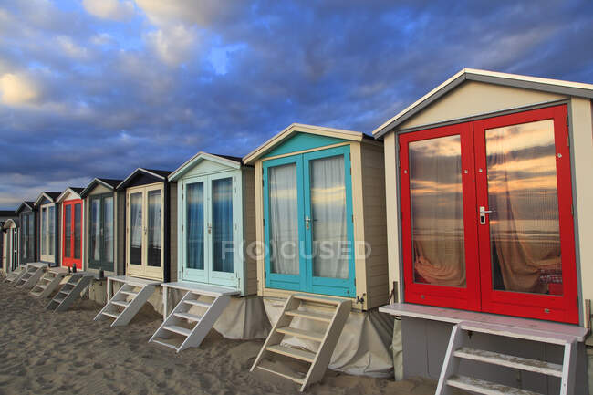 Nederlands. North Holland. Wijk aan Zee. Beach huts. — Stock Photo