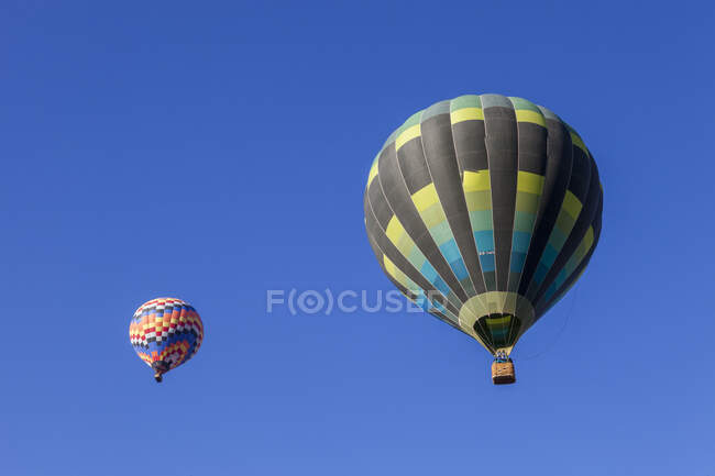 México, Estado de México, Globos de aire caliente - foto de stock