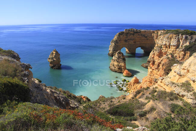 Portugal Algarve, Marinha. Acantilados. - foto de stock