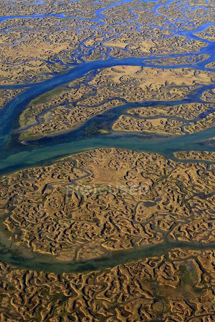 Португалия, Алгарве. Фаро. Риа-Формоза, вид с воздуха на местность — стоковое фото