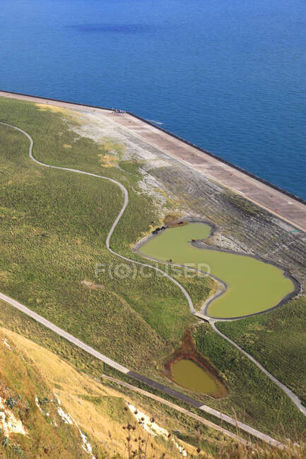 Inglaterra, Dover. Reserva natural de 30 hectare. Samphire Hoe é uma nova peça da Inglaterra feita a partir de 4,9 milhões de metros cúbicos de giz marl cavado para criar o túnel do Canal da Mancha — Fotografia de Stock