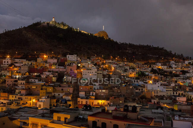 Messico, Stato di Zacatecas, vista generale di notte, Cerro de la Bufa — Foto stock