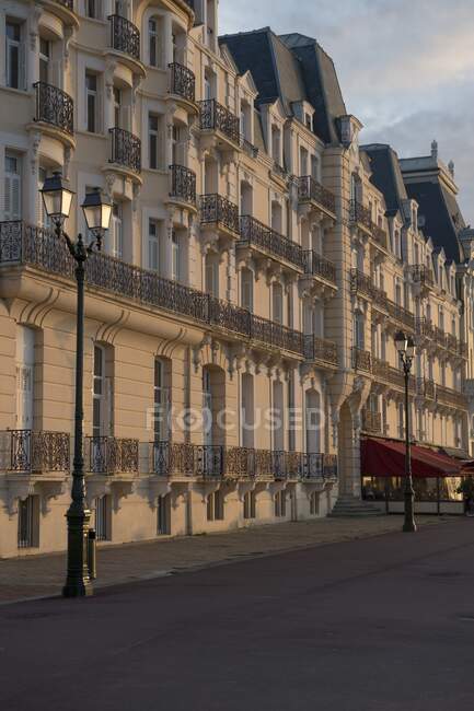 Francia, Normandía, El Gran Hotel de Cabourg construido en 1900 - foto de stock