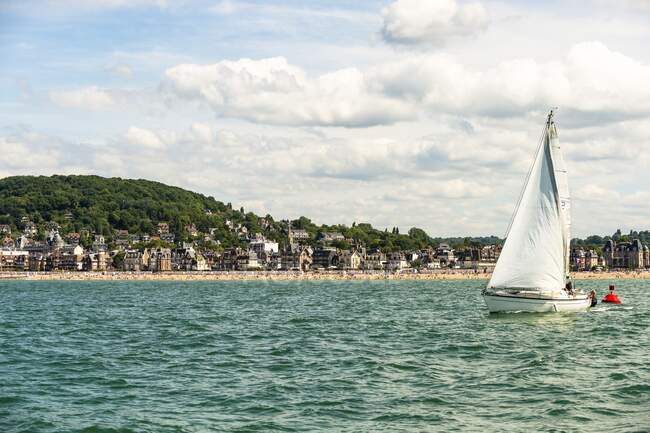 France, Normandy, the city of Houlgate seen from the sea — Stock Photo