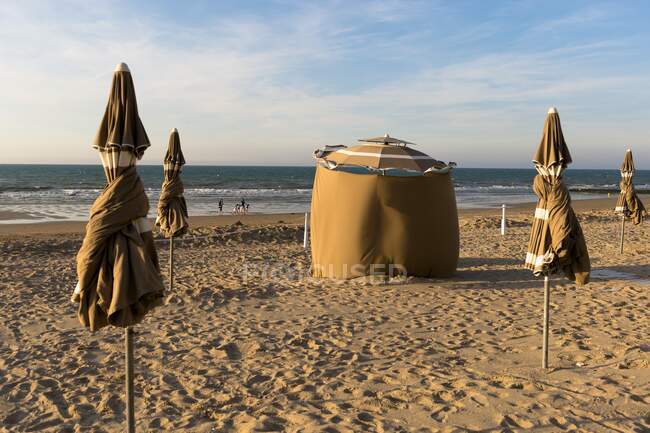 France, Normandy, Cabourg, beach umbrellas — Stock Photo