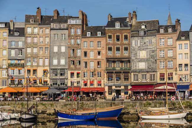 France, Normandy, Honfleur at daytime — Stock Photo