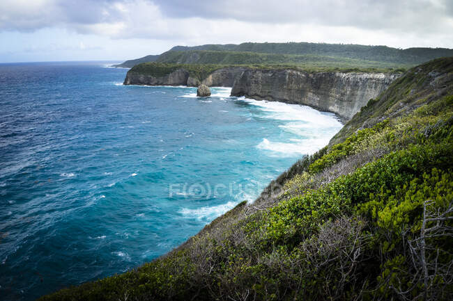 Pointe Cavale 's cliff, Capesterre, Marie Galante, Guadalupe, francia — Stock Photo