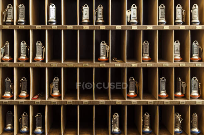 Schweiz, hautnah auf einer Tafel mit Hotelschlüsseln. — Stockfoto