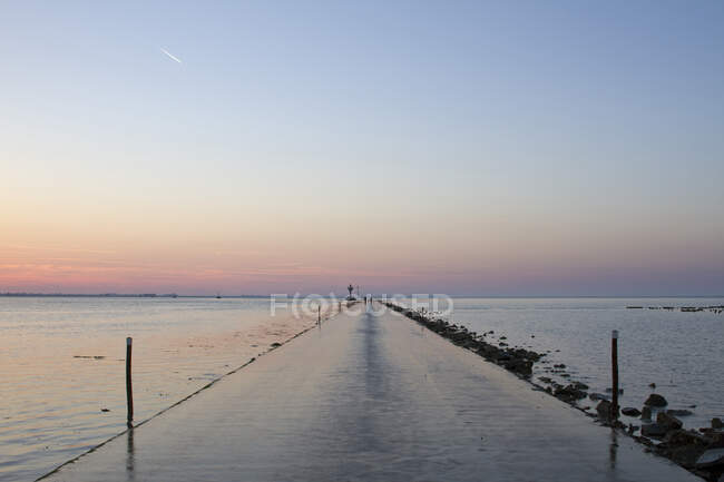 France, Vendee, Passage du Gois, passable road at low tide. — Stock Photo