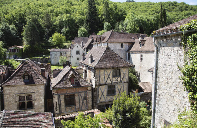Saint Cirq Lapopie, département du Lot, Languedoc-Roussillon, Midi-Pyrénées, France — Photo de stock