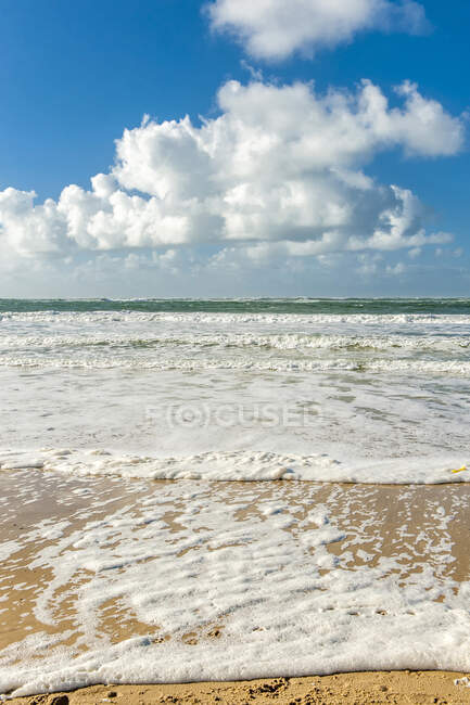 France, Arcachon Bay, sea at high tide — Stock Photo