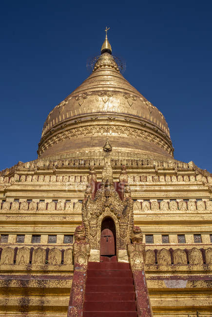 Myanmar, área de Mandalay, sítio arqueológico de Bagan, pagode Swhezigon — Fotografia de Stock