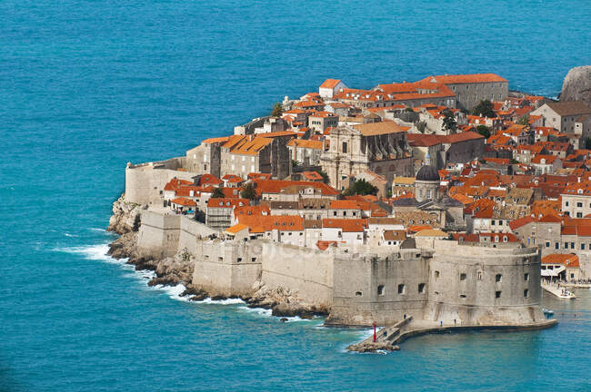 Europa, Croacia, Dubrovnik Neretva shire, Dalmacia costa, Dubrovnik, el casco antiguo — Stock Photo