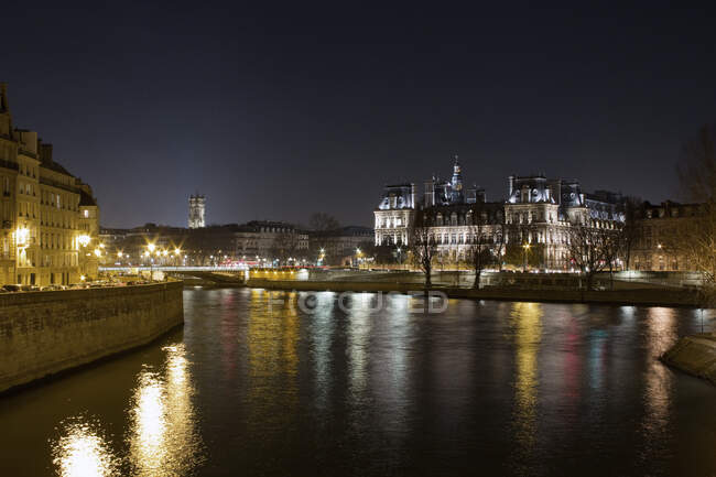 Francia, Parigi, Municipio di notte. — Foto stock