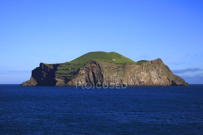 Iceland, Vestment islands. Bjarnarey island. — Stock Photo