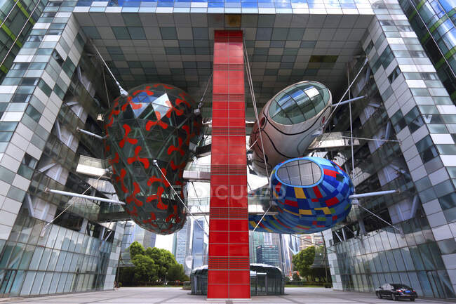 Asia, China, Shanghai. Shanghai international cruise terminal. Dangling pods by Sparch (formerly Alsop Sparch) — Stock Photo