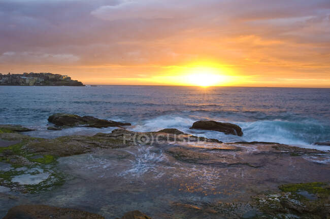 Oceanía, Australia, Sydney, Bondi Beach - foto de stock