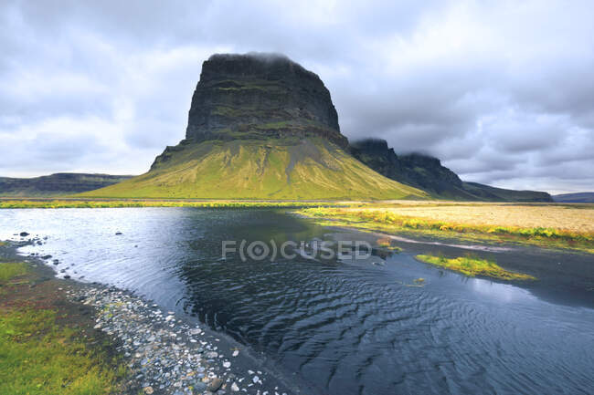Islanda, Sudurland vista sulle montagne — Foto stock