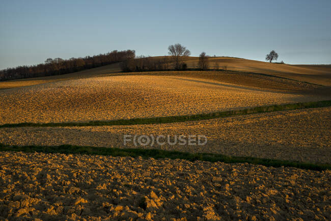França, Occitanie, Lauragais, Haute Garonne, campos arados — Fotografia de Stock