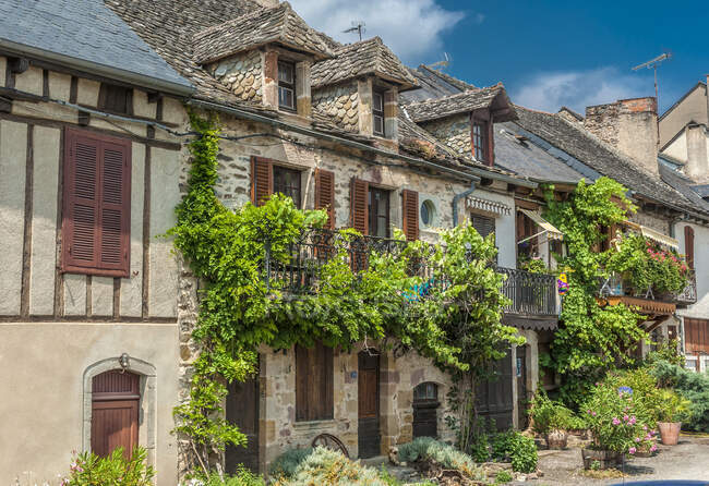 França, Aveyron, cidade fortificada de Najac (rotulado 