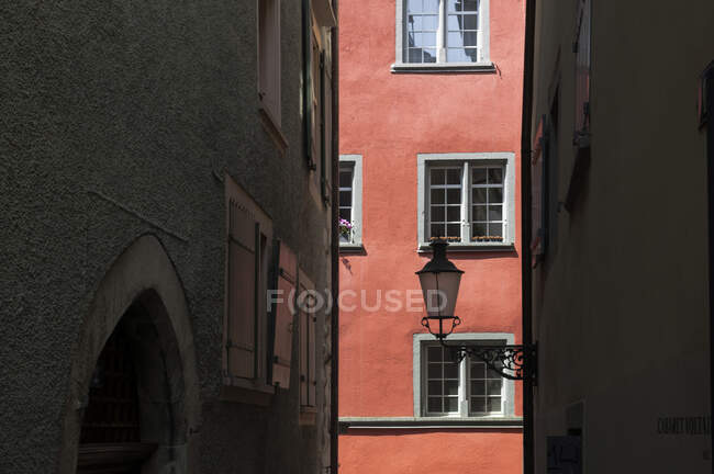 Switzerland, Zurich canton, city of Zurich, lane of the Cabaret Voltaire in the old town — Stock Photo