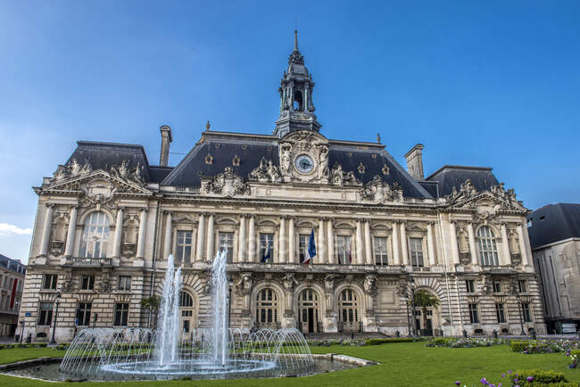 France, mairie de Tours, architecte : Victor Laloux — Photo de stock