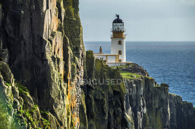 Европа, Великобритания, Шотландия, Остров Скай, Глендейл, маяк Фаст-Пойнт (крайний запад от острова Скай)) — стоковое фото