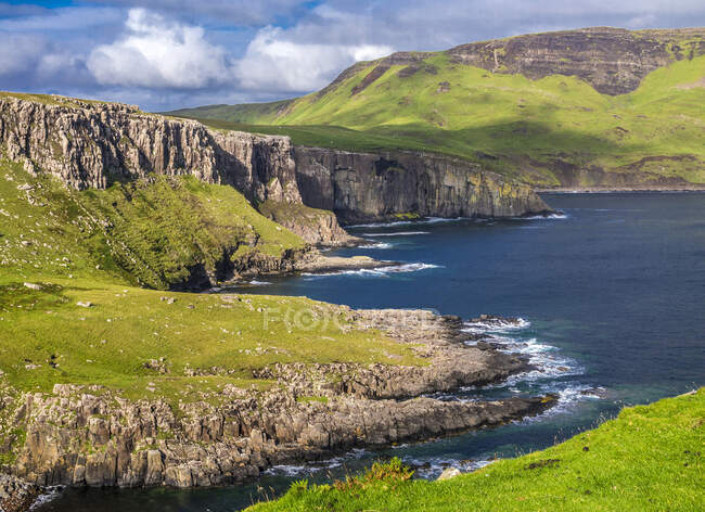 Europe, Great Britain, Scotland, Hebrides, Isle of Skye, Glendale, Neist Point (extreme west of the Isle of Skye) — Stock Photo