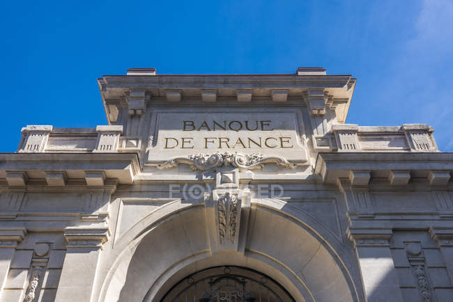 Détails de la façade de la Banque de France, France, Vaucluse, Avignon — Photo de stock