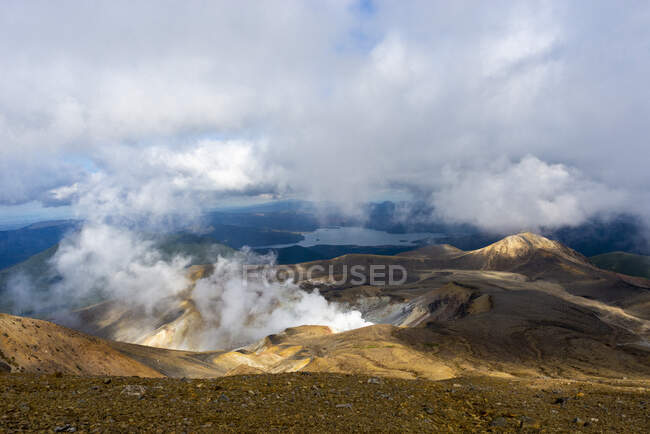 Randonnée sur le volcan Meakandake, préfecture d'Hokkaido, Japon — Photo de stock