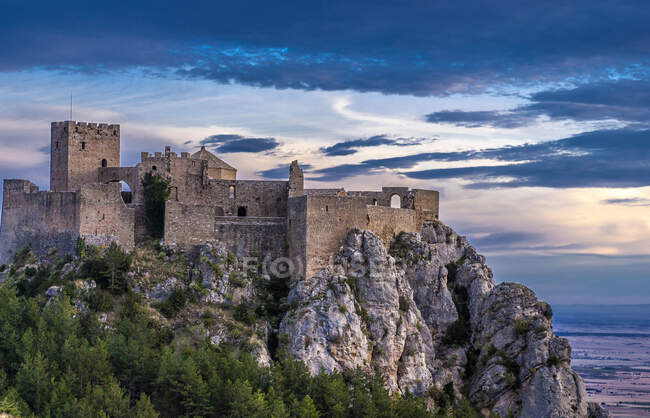 España, Comunidad Autónoma de Aragón, provincia de Huesca, fortaleza de Loarre (siglos XI-XIII).) - foto de stock
