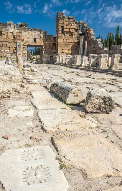 Turchia, sito archeologico di Hierapolis vicino a Pamukkale, Ninfeo dei Tritoni (Patrimonio Mondiale UNESCO) — Foto stock