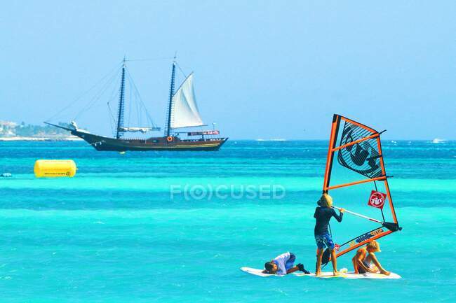 Antillas Holandesas. Aruba. Palm Beach. - foto de stock