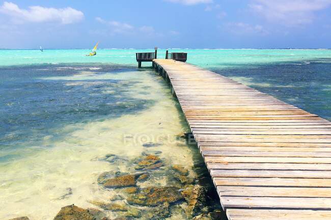 Dutch Antilles. Bonaire. Lac Bay. Sorobon. Jetty. — Stock Photo
