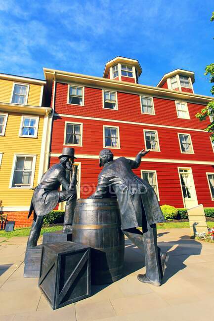 Canadá, Isla del Príncipe Eduardo. Charlottetown. escultura del Padre de la Confederación William Henry Pope - foto de stock