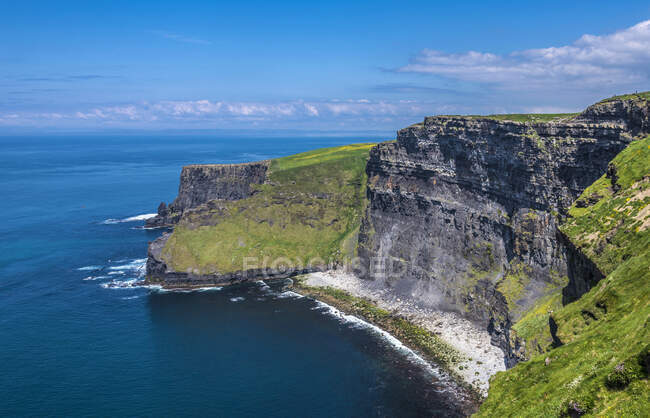Europe, Republic of Ireland, Clare County, Burren and Cliffs of Moher Geopark (UNESCO World Heritage), North cliffs — Stock Photo