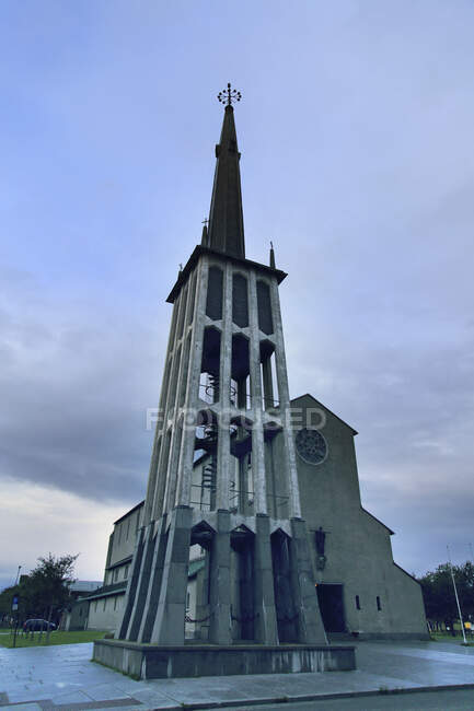 Europe, Norvège, Nordland, Bodo. Torvgata. Église de Bodo — Photo de stock