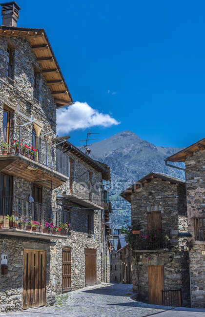 Espagne, Catalogne, Pyrénées, Vall de Nuria, village de Queralbs (Xe siècle)) — Photo de stock