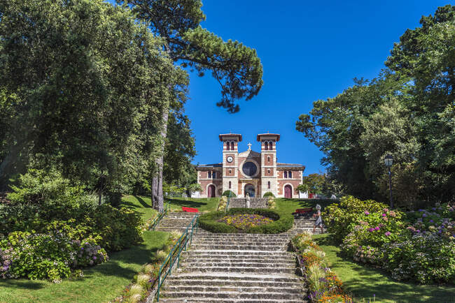 Francia, Gironda, Bassin d 'Arcachon, capilla Notre-Dame du Moulleau (siglo XIX, estilo neo-bizantino)) - foto de stock