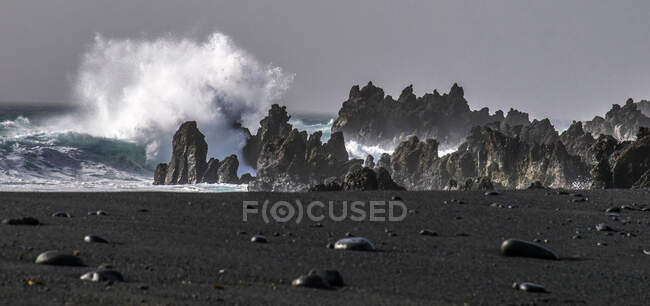 Espanha, Ilhas Canárias, Ilha Lanzarote, tempestade em El Golfo — Fotografia de Stock