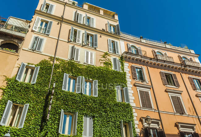 Europe, Italy, Rome, Campo dei Fiori district, buildings in Piazza Pollarola — Stock Photo