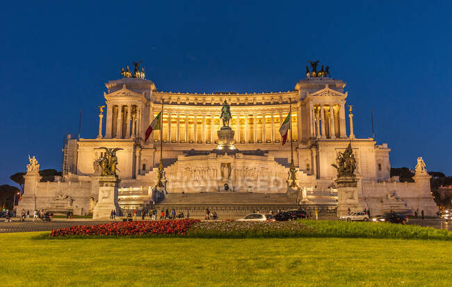 Italie, Rome, Capitole, Il Vittoriano (1911, dédié au 1er Roi d'Italie Victor Emmanuel II) — Photo de stock