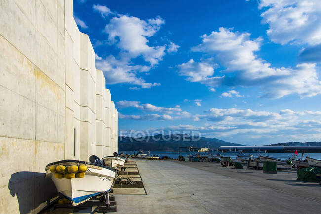 Puerto de Miyako. A lo largo del sendero costero Michinoku, Tohoku, Honshu, Japón. - foto de stock