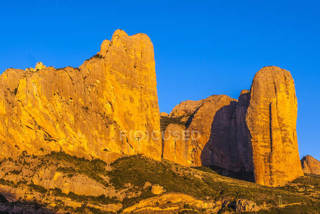 Spain, Aragon, mountain of Mallos de Riglos — Stock Photo