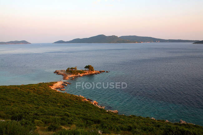Croacia vista sobre las montañas - foto de stock
