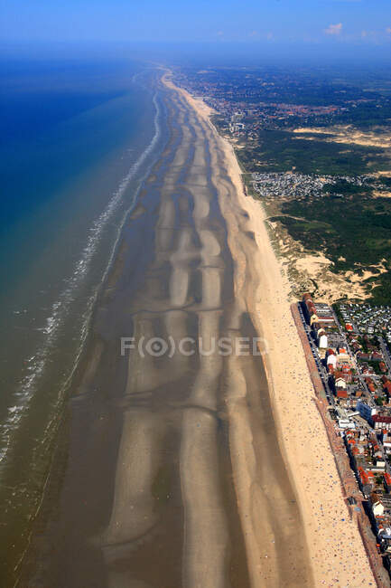 Francia, Norte, Dunkerque la costa - foto de stock